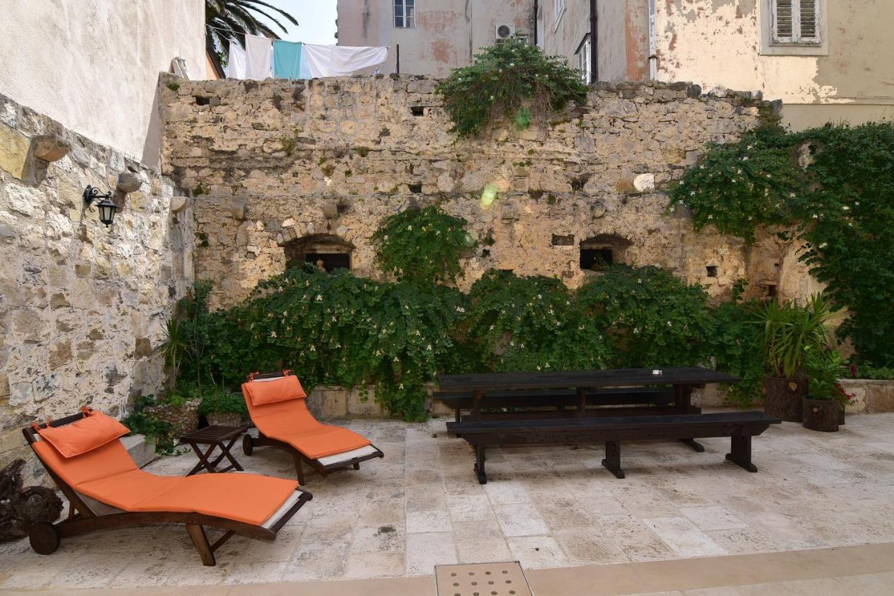 Old Town Studio Apartments ماكارسكا المظهر الخارجي الصورة