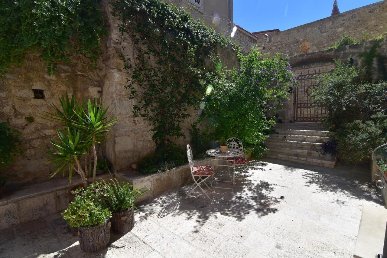 Old Town Studio Apartments ماكارسكا المظهر الخارجي الصورة