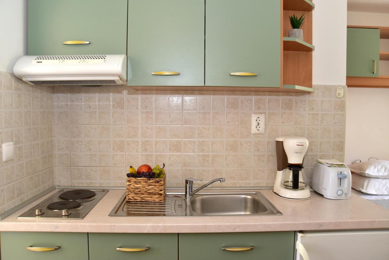 Old Town Studio Apartments ماكارسكا المظهر الخارجي الصورة