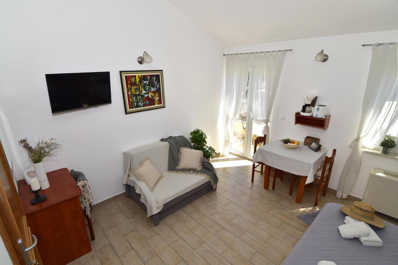 Old Town Studio Apartments ماكارسكا المظهر الخارجي الصورة