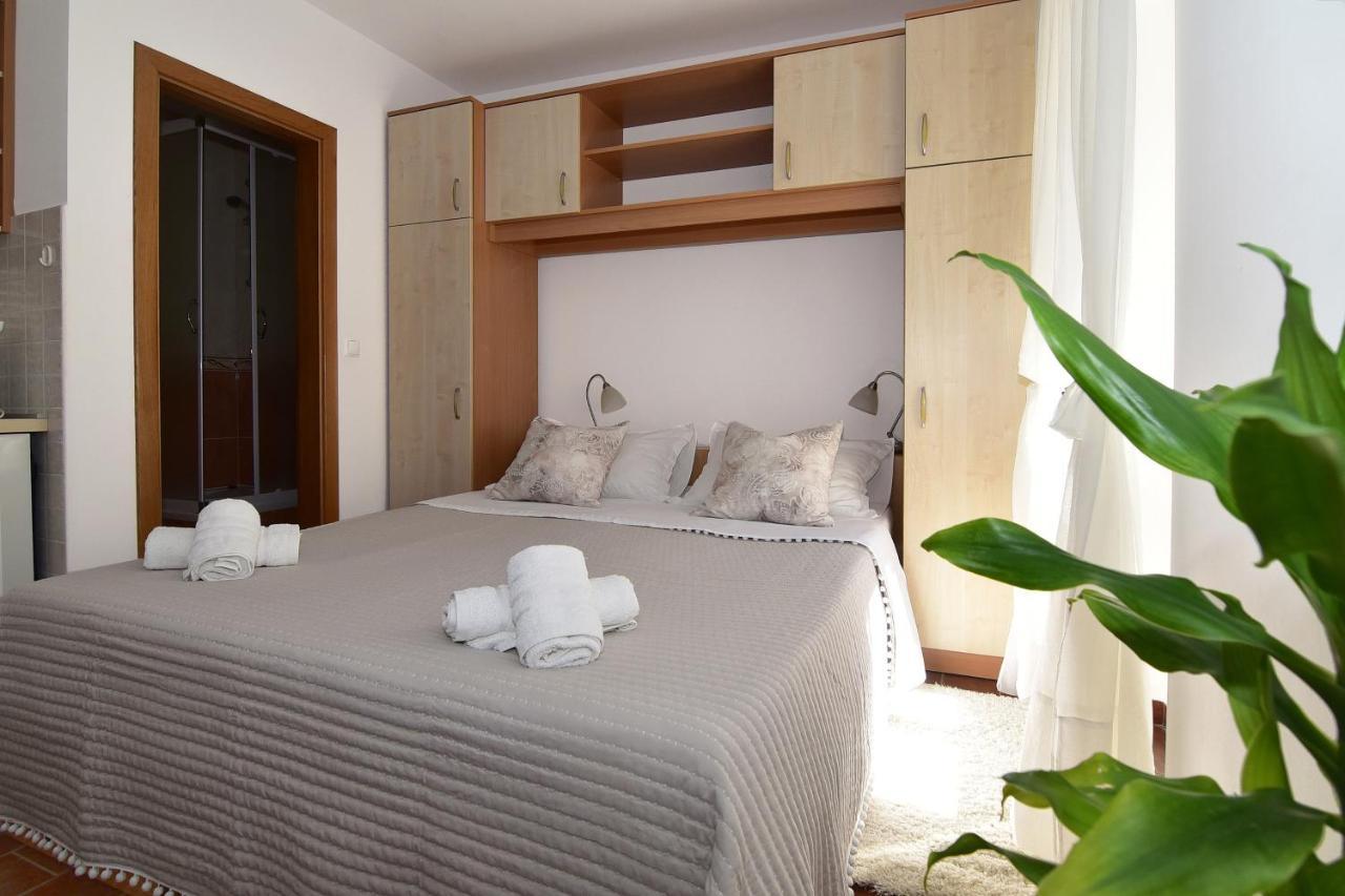 Old Town Studio Apartments ماكارسكا المظهر الخارجي الصورة