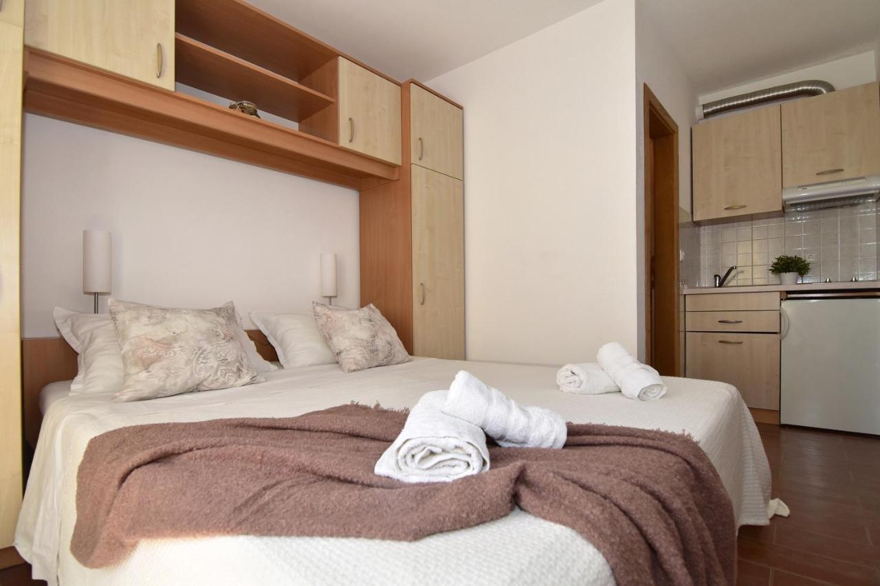 Old Town Studio Apartments ماكارسكا المظهر الخارجي الصورة