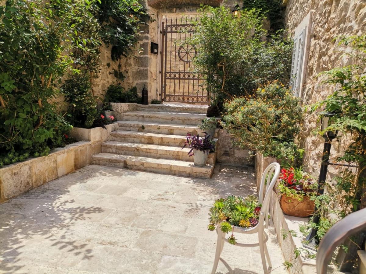 Old Town Studio Apartments ماكارسكا المظهر الخارجي الصورة