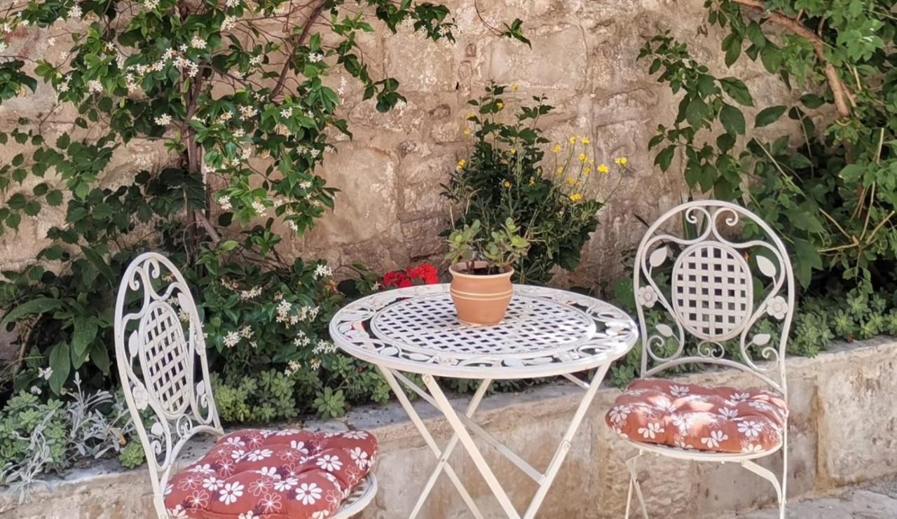 Old Town Studio Apartments ماكارسكا المظهر الخارجي الصورة